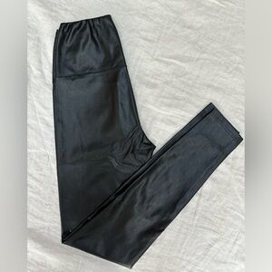 Daria vegan leather leggings